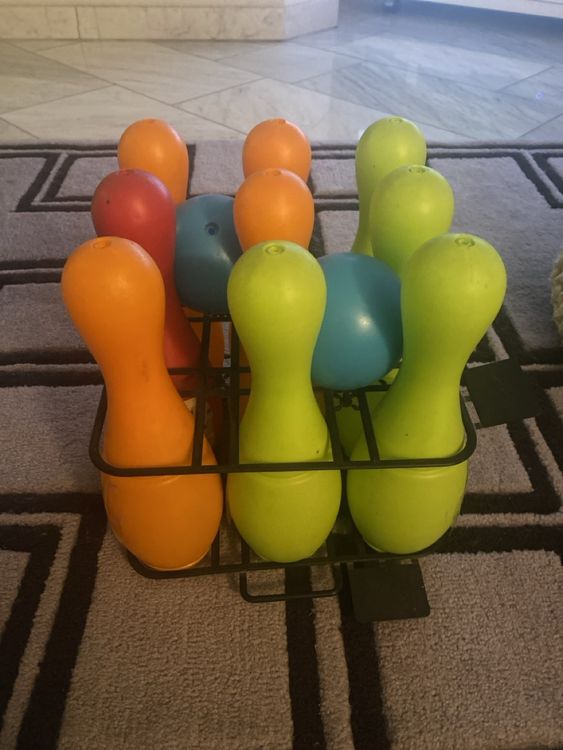 Bunte KegelSet für Kinder, Indoor & Outdoor Kaufen auf Ricardo