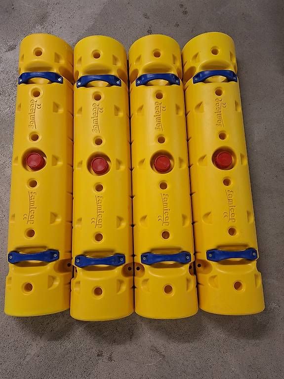 Contenitori & Simili: Samicaps 4er Set (Trainingshilfen) Fussball – Usato da Waltenschwil venduto da cmprobst