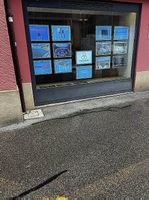 Vitrine commerciale lumineuse avec 14 panneaux A3