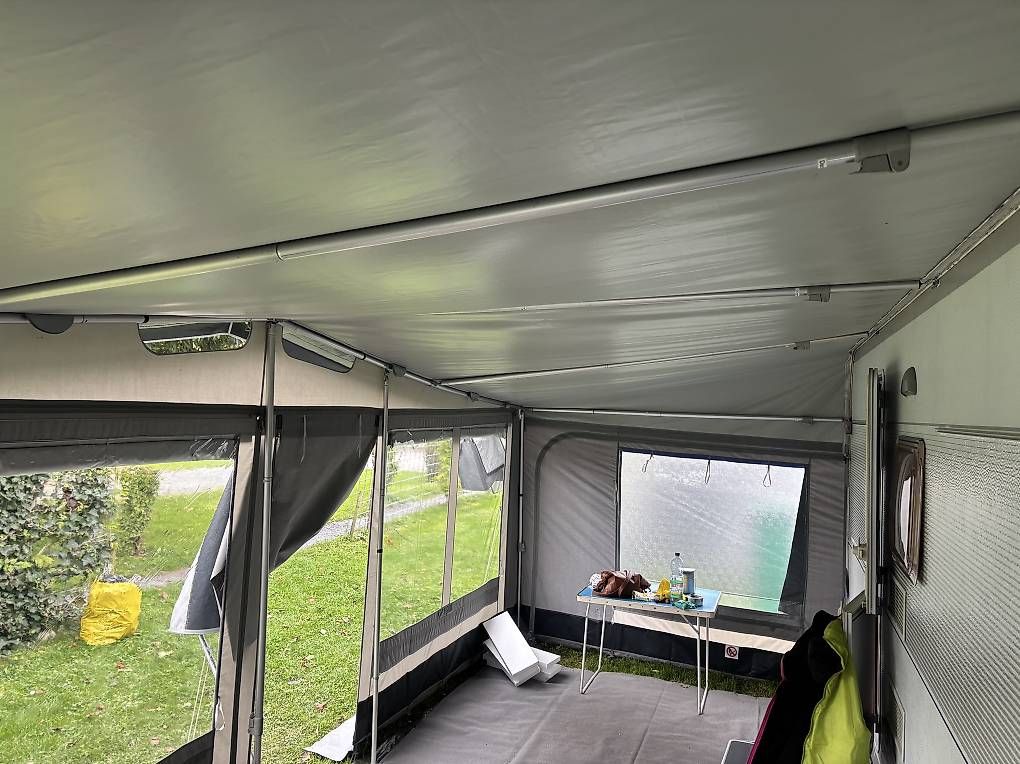 Vorzelte & Markisen: Vorzelt Wohnwagen DWT Polo 240 – Gebraucht aus Langwies von Fam.Geissmann 2