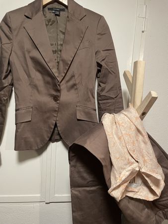 Hosenanzug und Bluse S