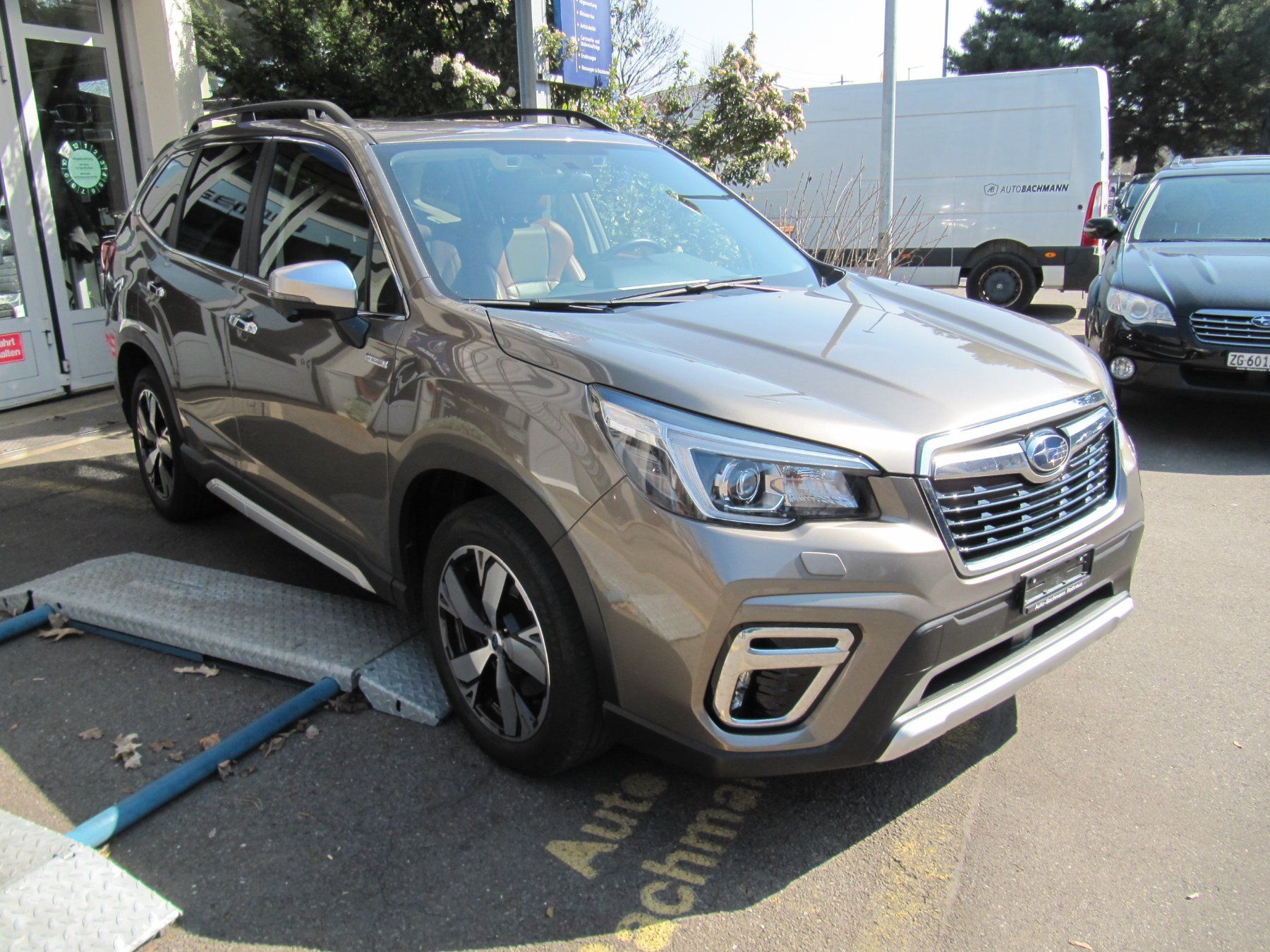 Subaru Automobili: Subaru Forester Luxury – Usato da Rotkreuz venduto da auto-bachmann