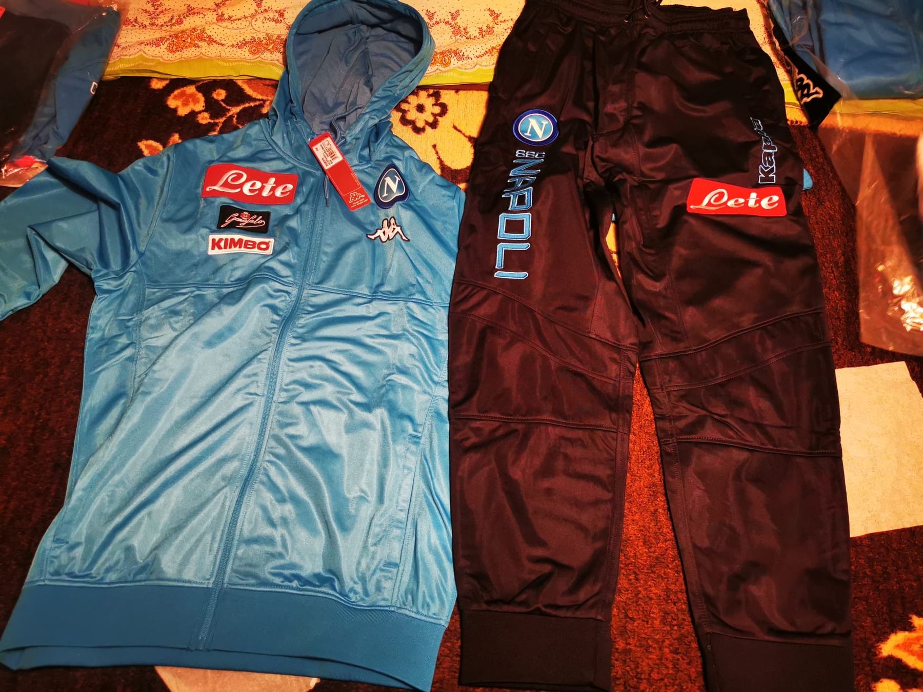 Canottiere & Pantaloni: ssc napoli trainer – Nuovo e nell'imballaggio originale da Schöftland venduto da magicX01
