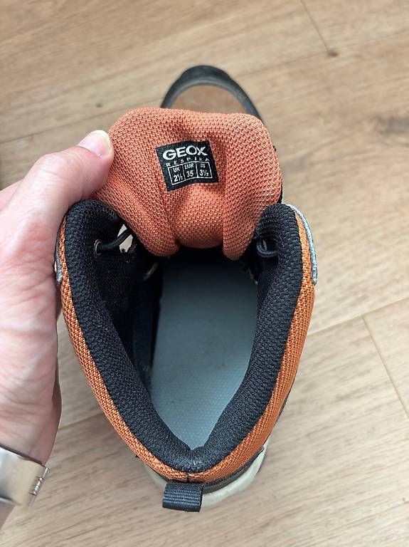 Geox Scarpe da uomo: Geox Wanderschuhe , gr 35 – Usato da Küttigen venduto da san_2x92 3