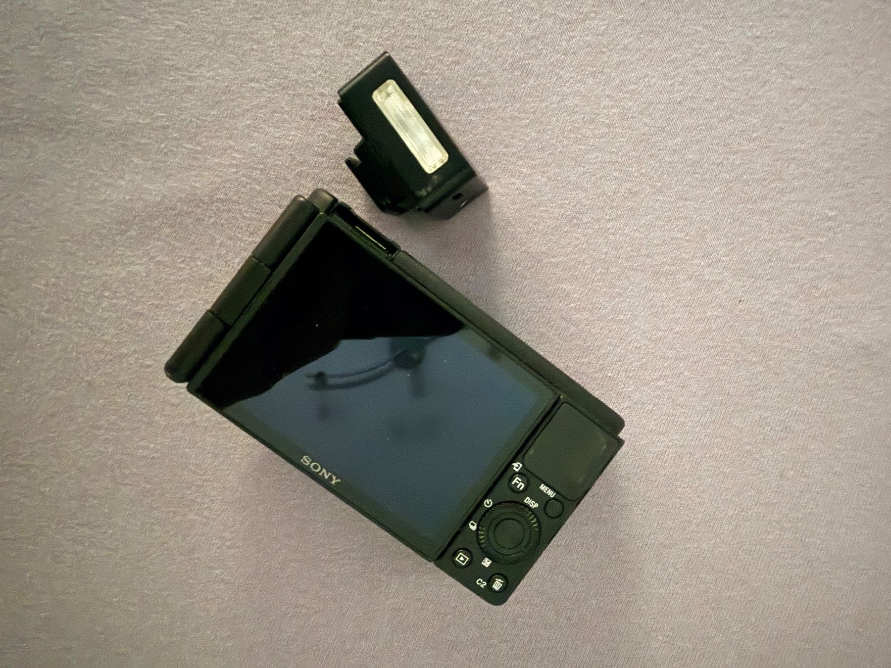 Sony Fotocamera: Sony ZV 1 con flash – Usato da Pregassona venduto da Sivyquispe 1