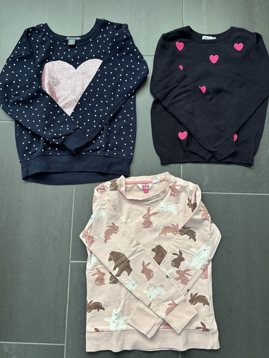 Lotti & Set di vestiti: Herbst-Winterpaket Grösse 122/128 – Usato da Niederwangen b. Bern venduto da muidop 1