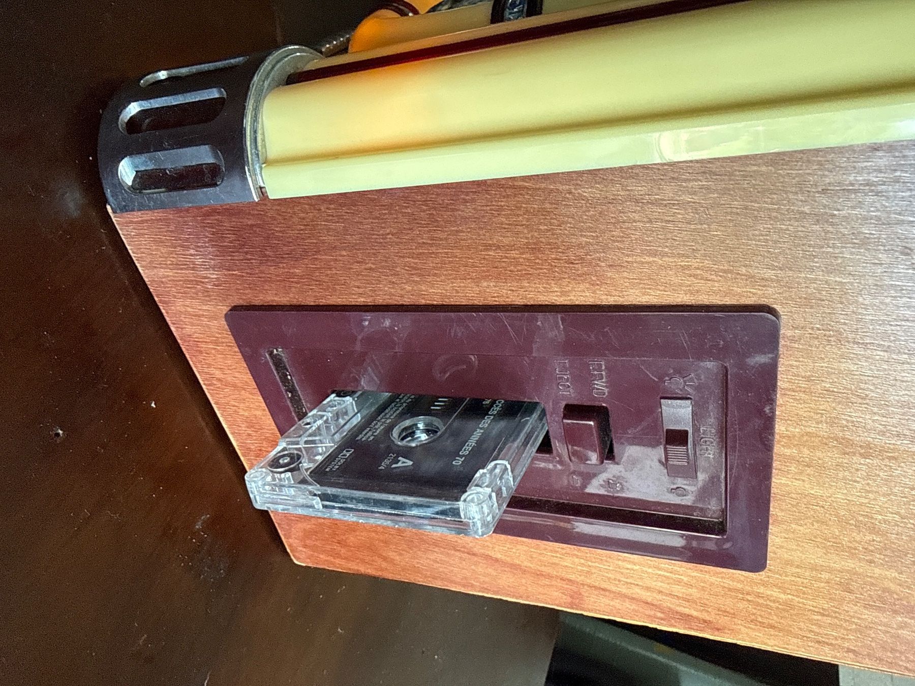 Jukebox: Mini Juke-box radio casette – Usato da Bouveret venduto da vit_br9v 1