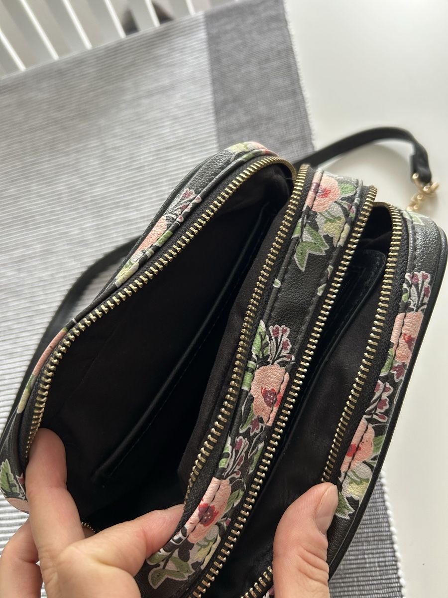 Borse da donna: Umhängetasche / Crossbody Bag – Usato da Mägenwil venduto da afiloni84 2