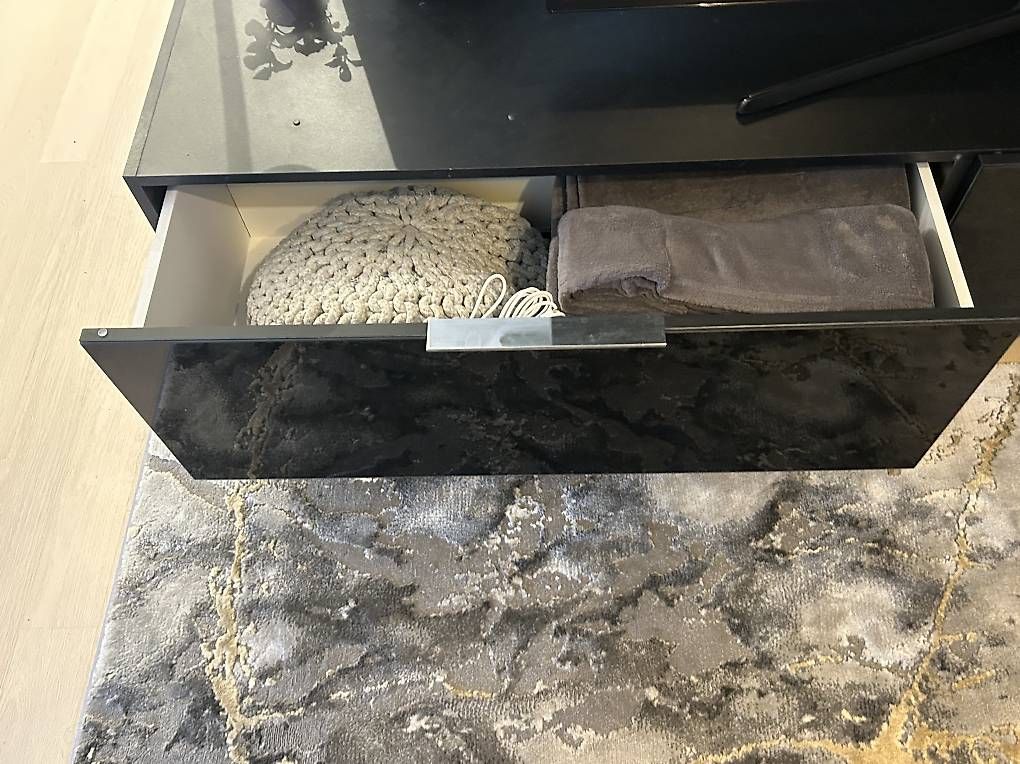Mobili TV: TV - Möbel / Lowboard – Usato da Zürich venduto da Caffeinecat 2