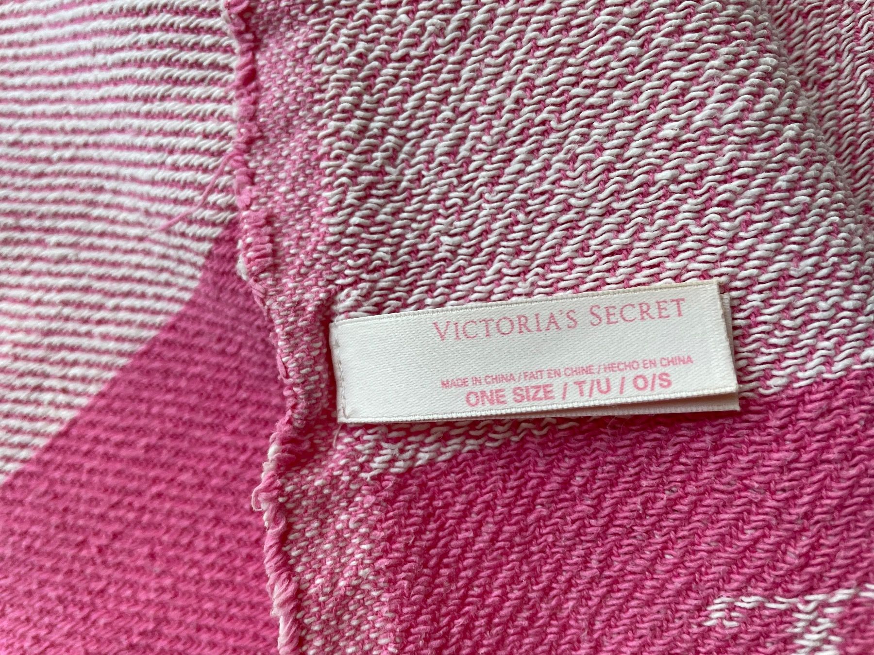 Victoria's Secret Coperte: Victoria’s Secret Blanket – Usato da Dübendorf venduto da Mangia14 1
