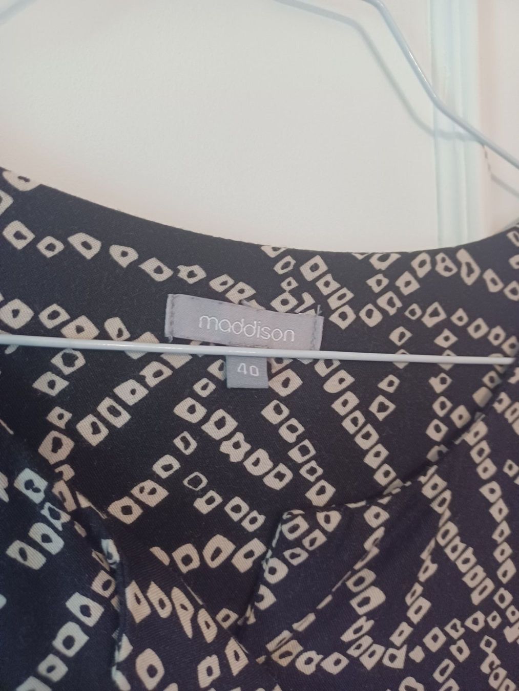 Vestiti: Sommerkleid von Maddison – Usato da Menziken venduto da Nikkimcanton 1