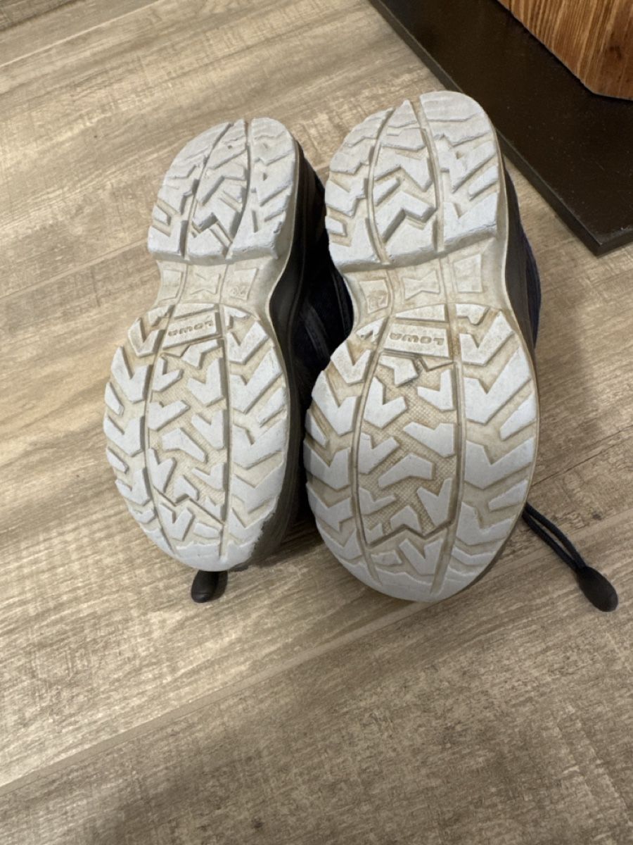 Lowa Schuhe für Jungen: Lowa Trekkingschuhe Grösse 23 – Gebraucht aus Oltingen von Funnyface 4