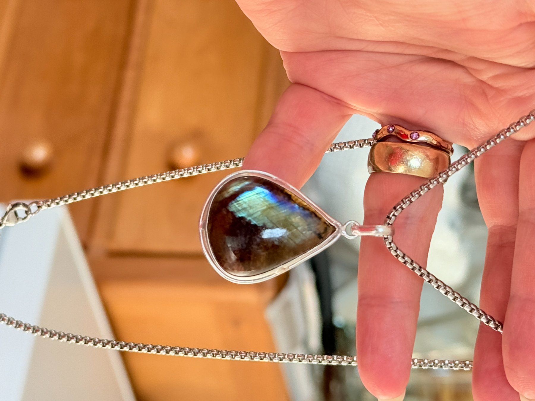 Catenine: Collier Labradorite naturelle – Nuovo e nell'imballaggio originale da Genève venduto da AGBERG 4