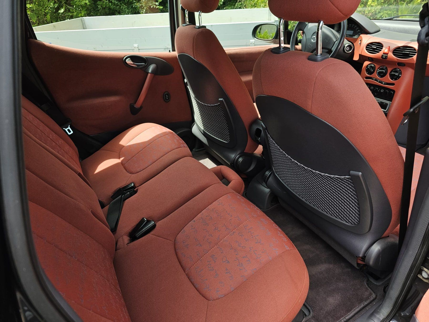 Mercedes-Benz Autos: Mercedes-Benz A 190 – D'occasion à Dulliken par NiiKiiTaa 3