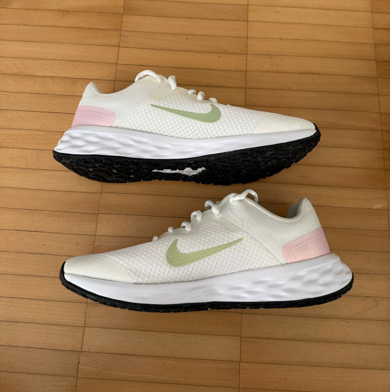 Nike Scarpe da donna: Nike Sneaker Damen Gr. 38 – Nuovo (secondo la descrizione) da Frauenfeld venduto da LIL_NA
