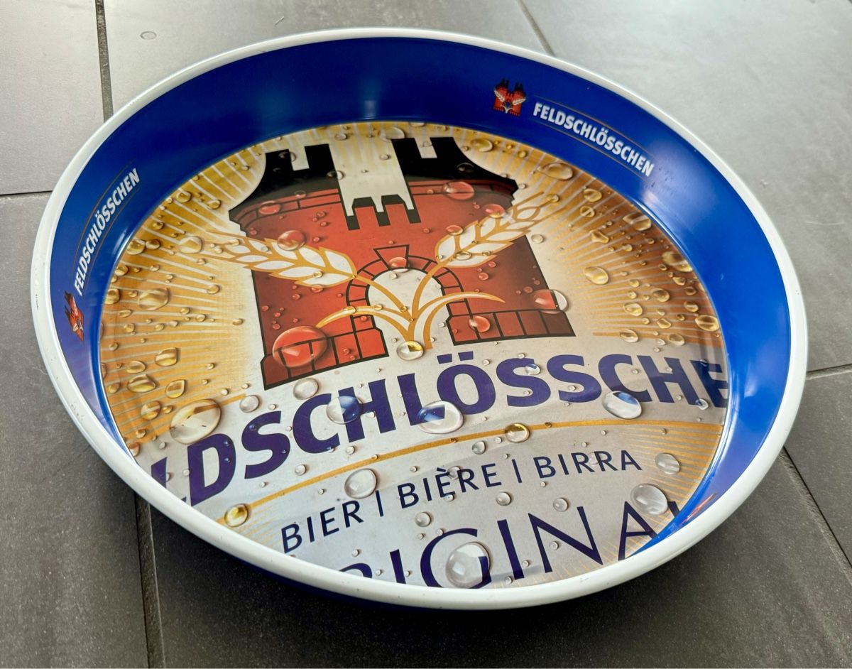 Piatti di portata: Serviertablett Bier Werbung Feldschlösschen Tablett – Usato da Rothrist venduto da Luckywinner 1
