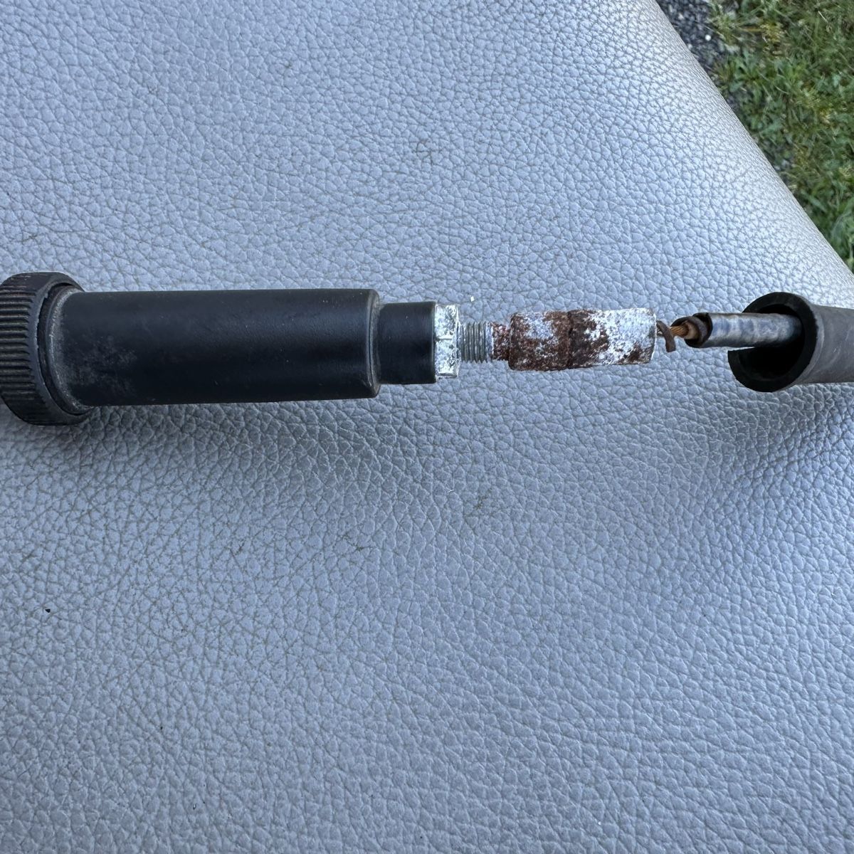 BMW Alle Motorradersatzteile: BMW R2V Choke Seilzug mit Verteiler – Gebraucht aus St-Gingolph von Edgar1920 2