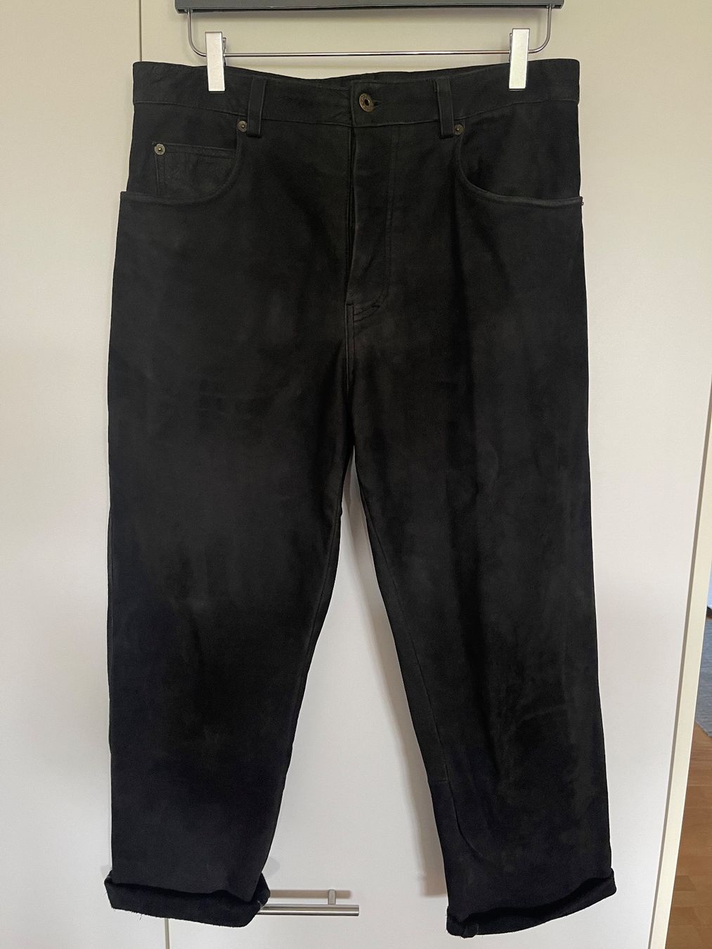 Pantaloni: Stockerpoint Echt Leder Hose Schwarz Gr. 34 – Usato da Zürich venduto da StudioZH