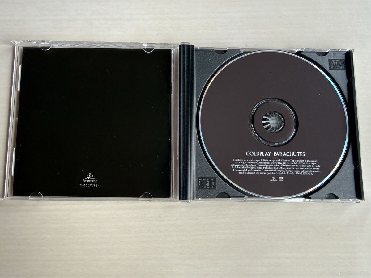 CD: CD Coldplay Parachutes  – Usato da Oberried Brienz venduto da Chyara 2