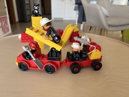 Camion de pompiers Lego Duplo avec figurines