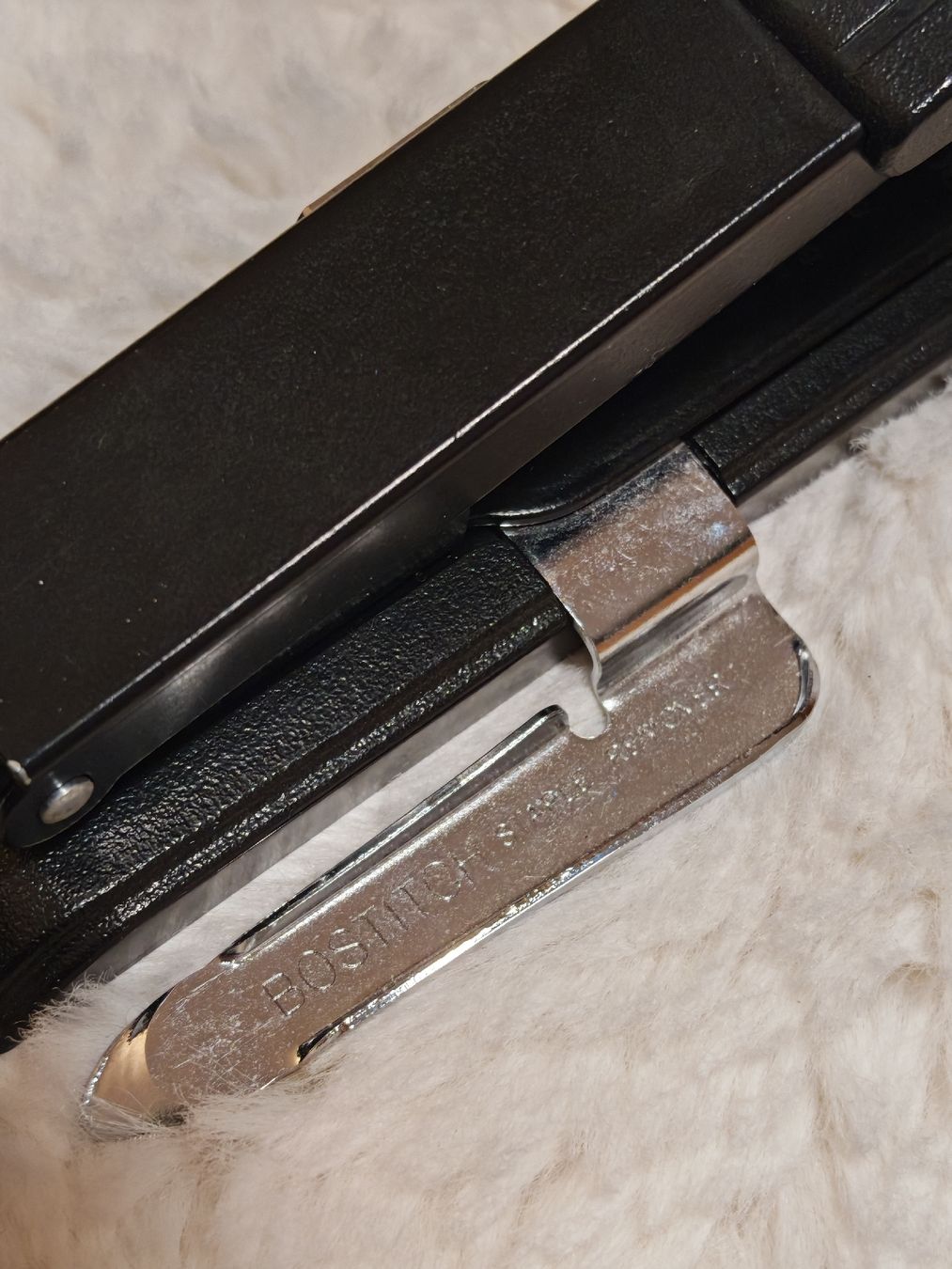 Macchine rilegatrici: Schwarzer Bostitch Heftapparat - Vintage und robust! – Usato da Ehrendingen venduto da Drystara 4