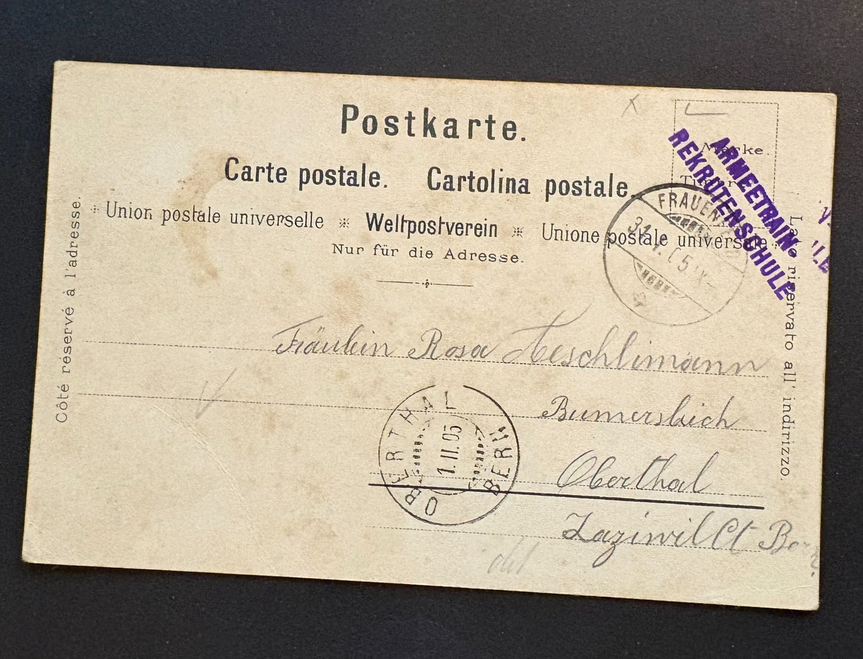 Cartoline postali: ANSICHTSKARTE ARMEE-TRAIN REKRUTENSCHULE 1905 – Usato da Ostermundigen venduto da Wyatt-Earp 1