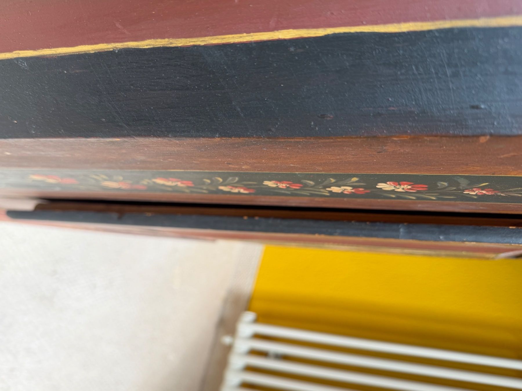 Schränke: |•|  Bemalter Schrank um 1820 – Gebraucht aus Schlieren von Freundlich02 9