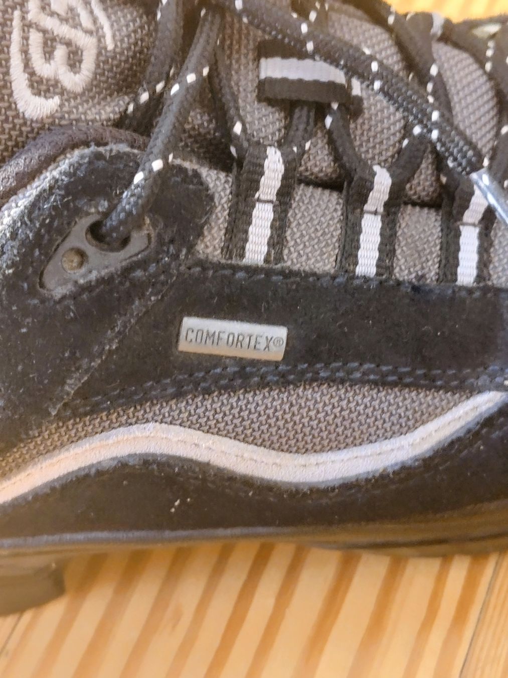Chaussures hommes: Wanderschuhe, Gr 40 – D'occasion à Basel par sa.me.2012 1