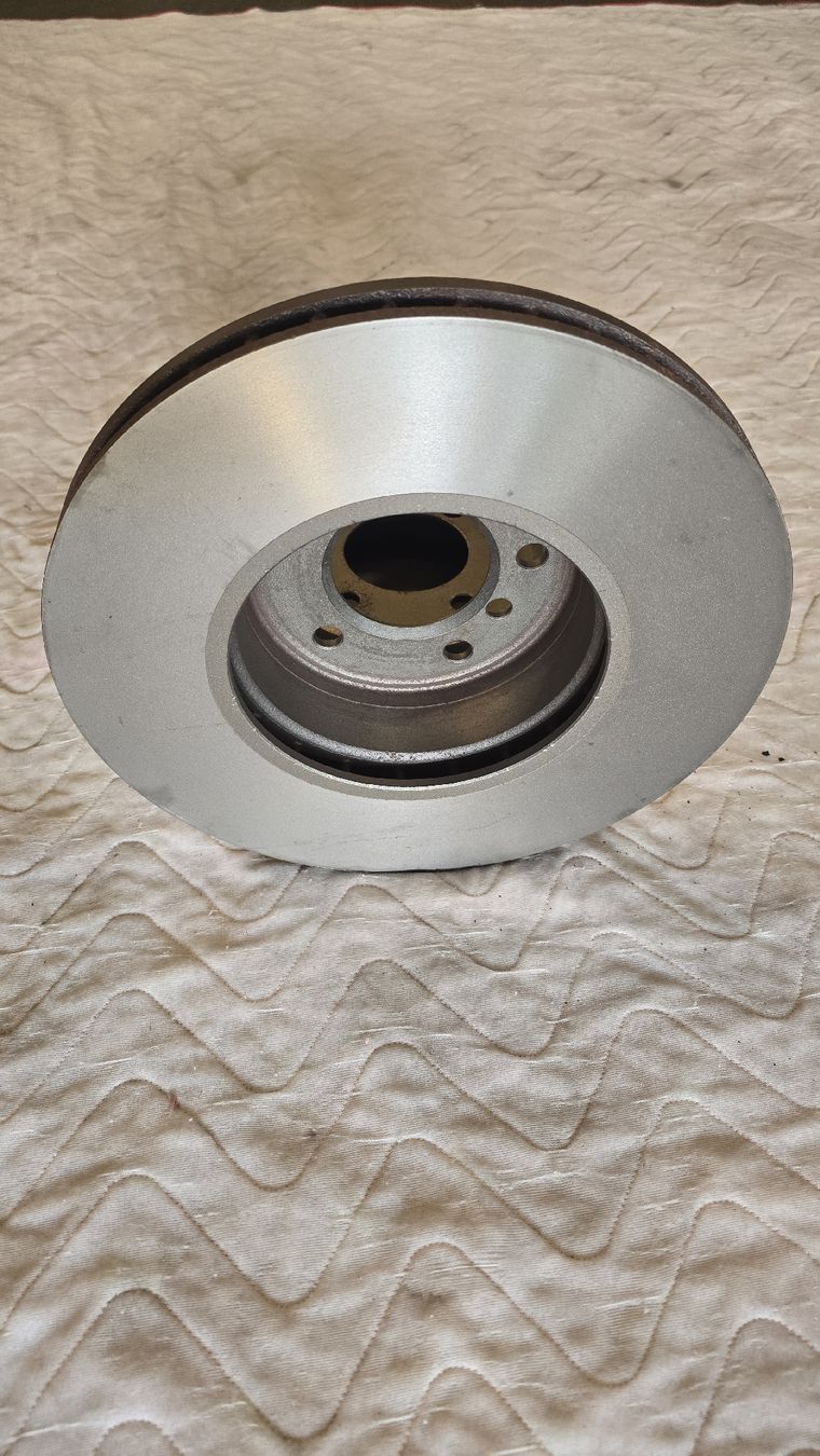 Brembo Tutti pezzi di ricambio auto: Bremsscheibe für BMW 530 e60/e61 – Nuovo (secondo la descrizione) da Recherswil venduto da E46_Cab 1