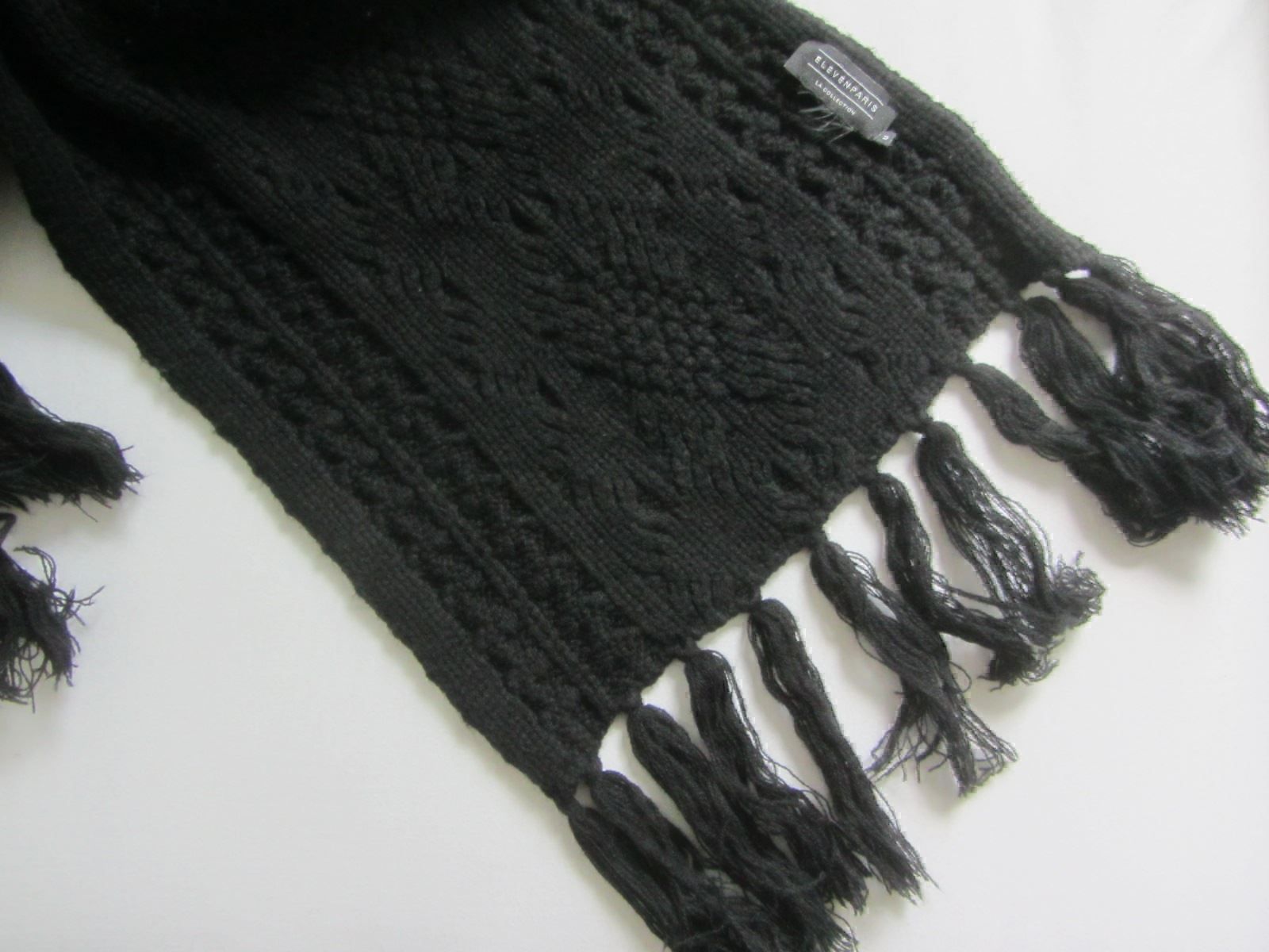 Foulard & Sciarpe: ELEVEN PARIS - Strick Schal schwarz – Usato da Zürich venduto da Diazaio 1