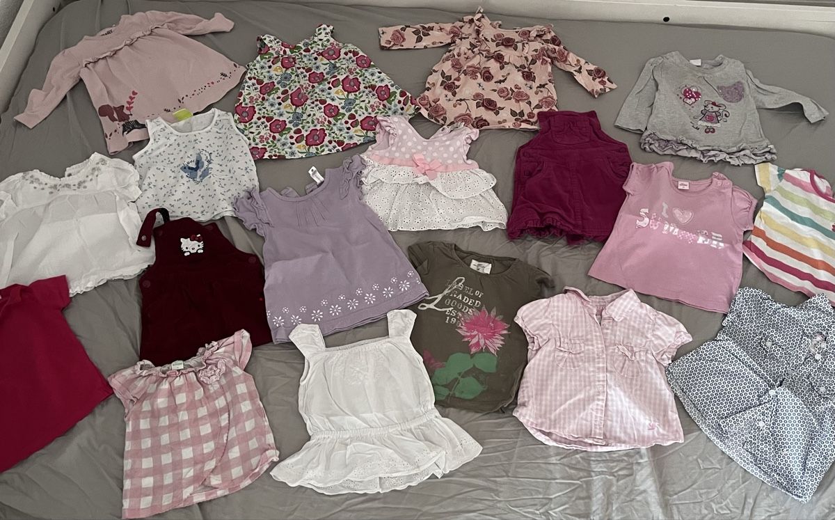 Lotti & Set di vestiti: Mega tolles Kleiderpaket Mädchen Gr. 74 – Usato da Oberegg venduto da MZ_DiesundDas 2