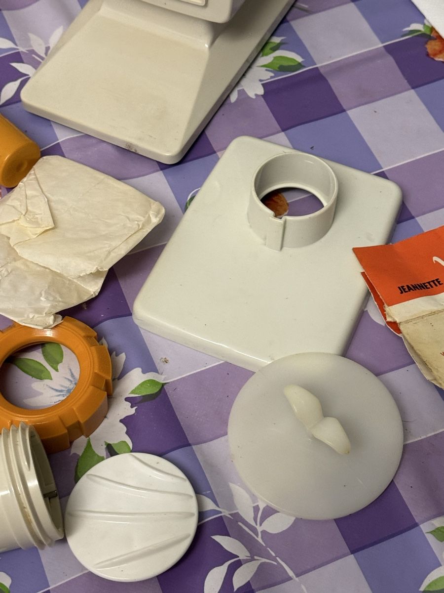 Elettrodomestici da cucina: Mulinex Robot Jenarette – Usato da Dietikon venduto da cuciolo77 8