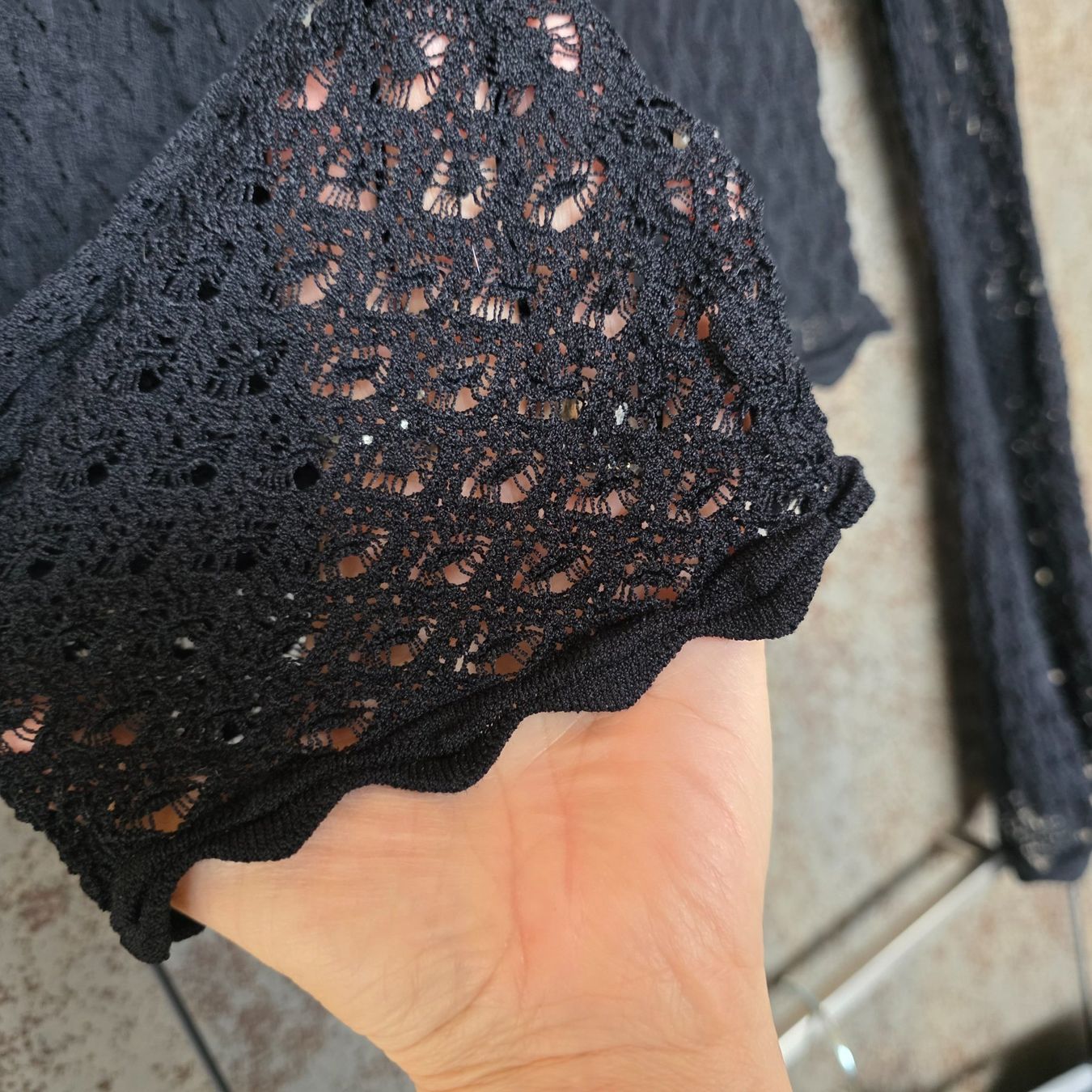 Zara Pullover & Sweatshirts: 🐸 ZARA SPITZENPULLOVER TOP M SCHWARZ VISKOSE – Neu (gemäss Beschreibung) aus Môtier (Vully) von Frogs 2