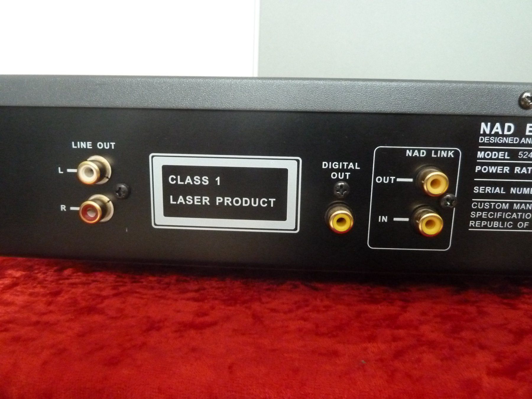 Nad Sistemi audio & multimediali: NAD CD Player  524 (Rowen Edition) – Usato da Affoltern am Albis venduto da Sennrtv 6