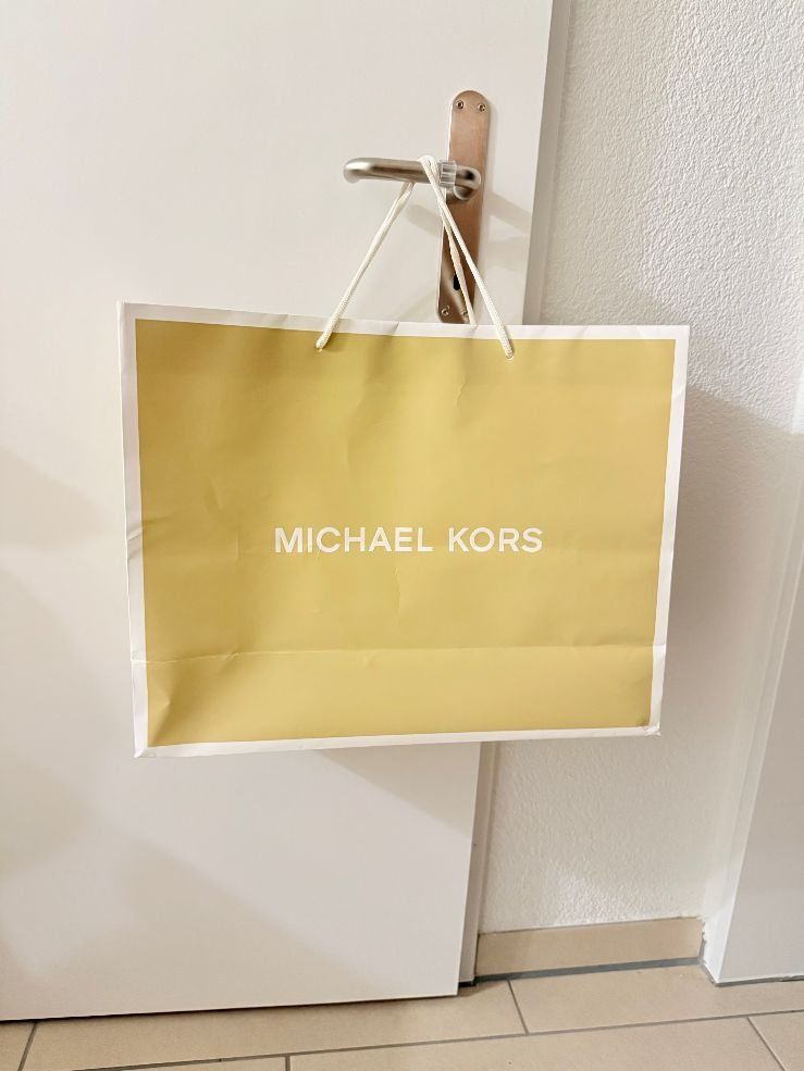 Michael Kors Borse: Michael Kors Bag – Usato da Fällanden venduto da Eifachschoen
