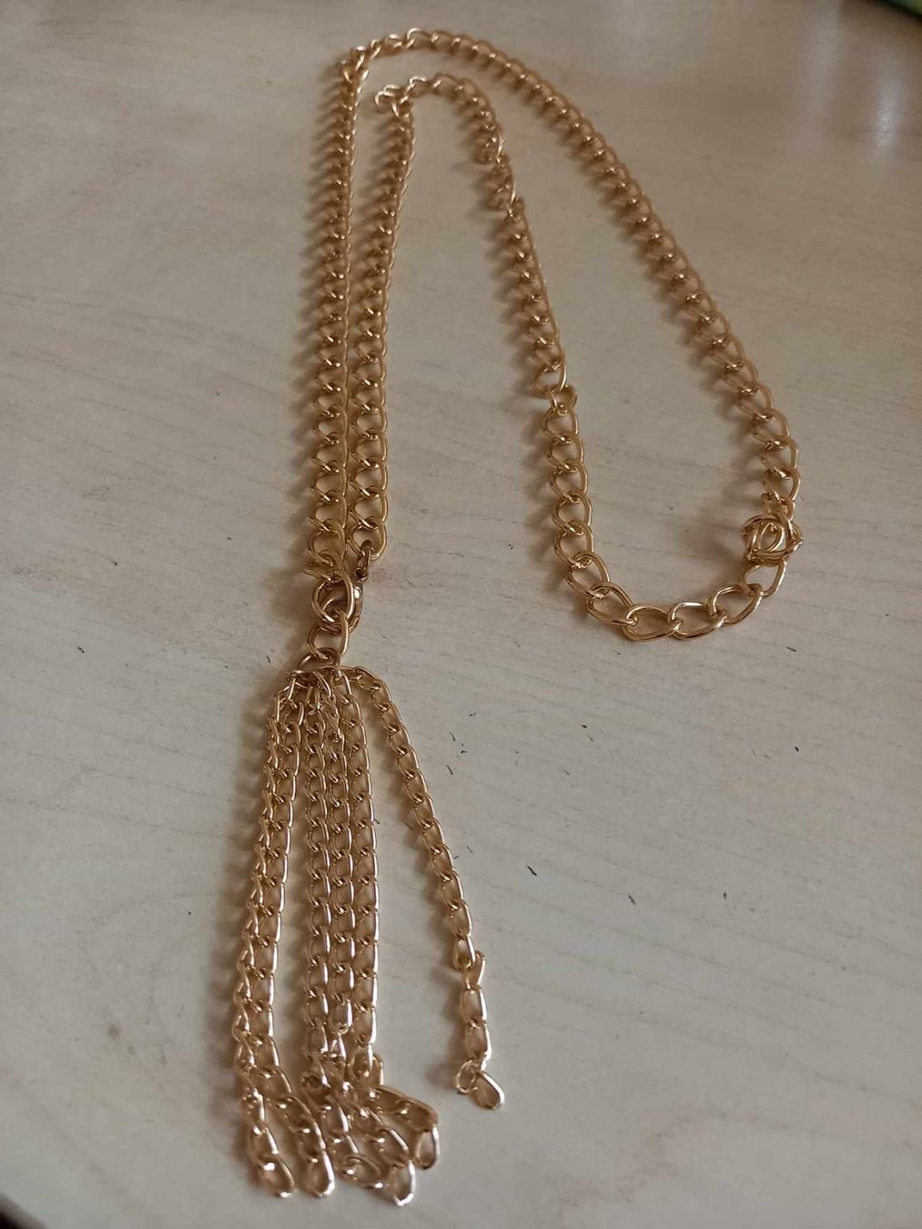 Catenine: Hals-Kette lang goldfarben mit Anhänger – Usato da Möhlin venduto da Simba4871 2