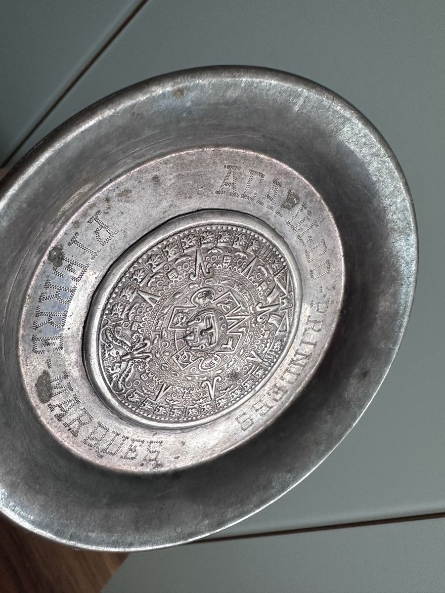 Tutte le decorazioni: Aztec Calendar Design Metal Plate – Usato da Zürich venduto da Ddechkovd 3