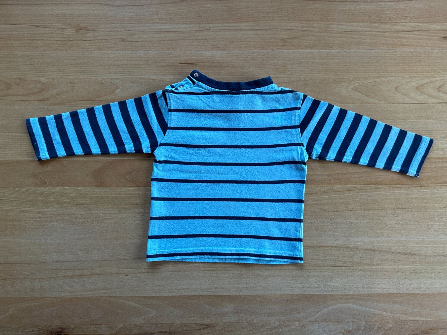 Camicie, Top & T-shirt: Helltürkis/Dunkelblau gestreiftes Langarmshirt Grösse 80 – Usato da Grosswangen venduto da che_gr 2