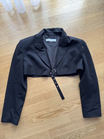 Cropped Jacke von Bershka, neuwertig, Grösse M