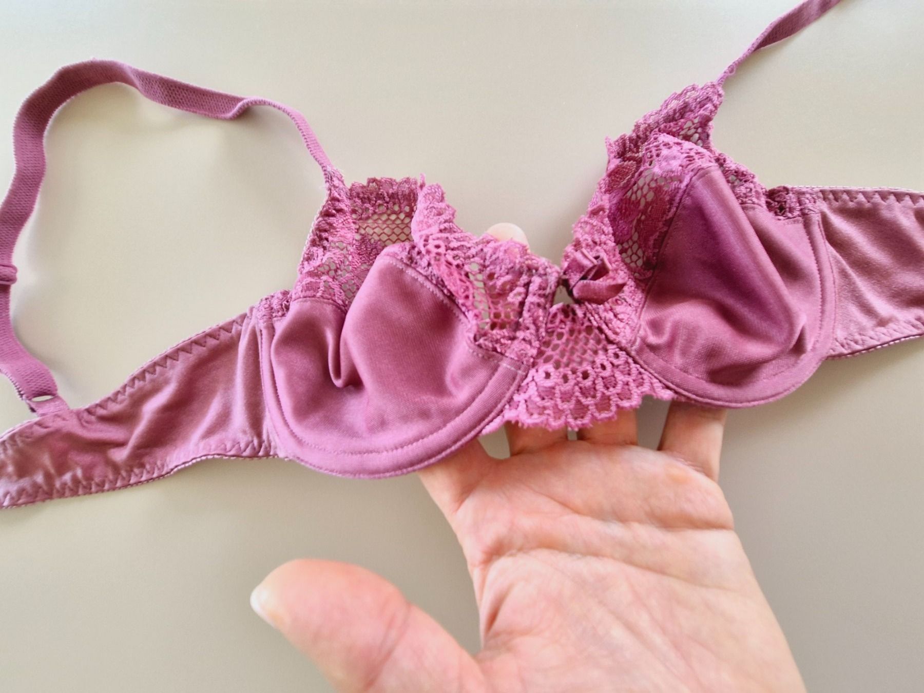 Altra biancheria intima: BH 80B MIT SPITZE TOP BUSTIER UNTERWÄSCHE – Usato da Elsau venduto da the-colorful-side 3
