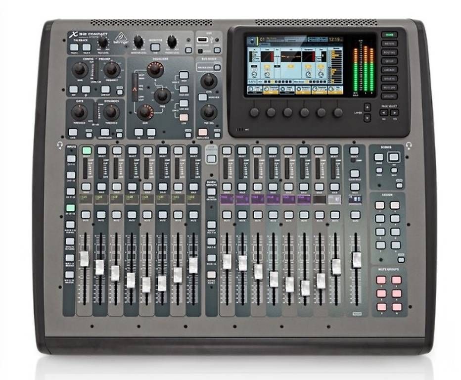 Platines de mixage: Behringer X32 Compact NEUVE  Flight Case Thomann – Neuf avec emballage d'origine à Grolley par chrisedouard01