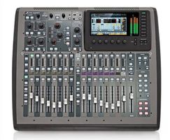 Behringer X32 Compact NEUVE  Flight Case Thomann