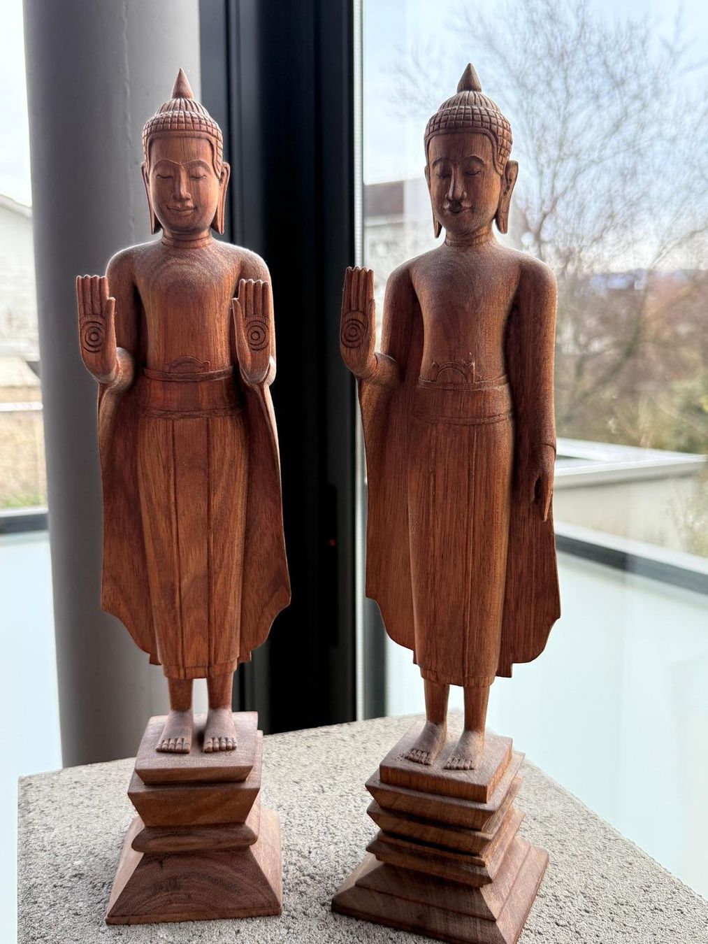 Sculture & Statue: zwei Handgeschnitzte Buddha Statuen – Usato da Horw venduto da galaga65