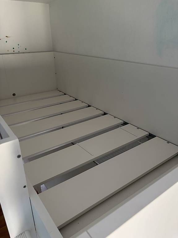 Letti: Bett mit Schreibtisch – Usato da Adliswil venduto da Tenor3 1