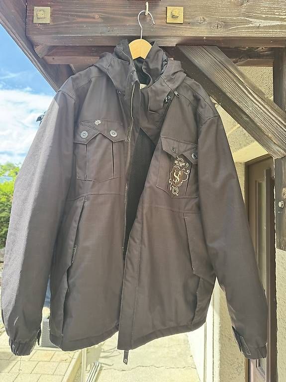 Lotti di vestiti: Winterkleider – Usato da Schinznach Dorf venduto da HaRibOo_xD