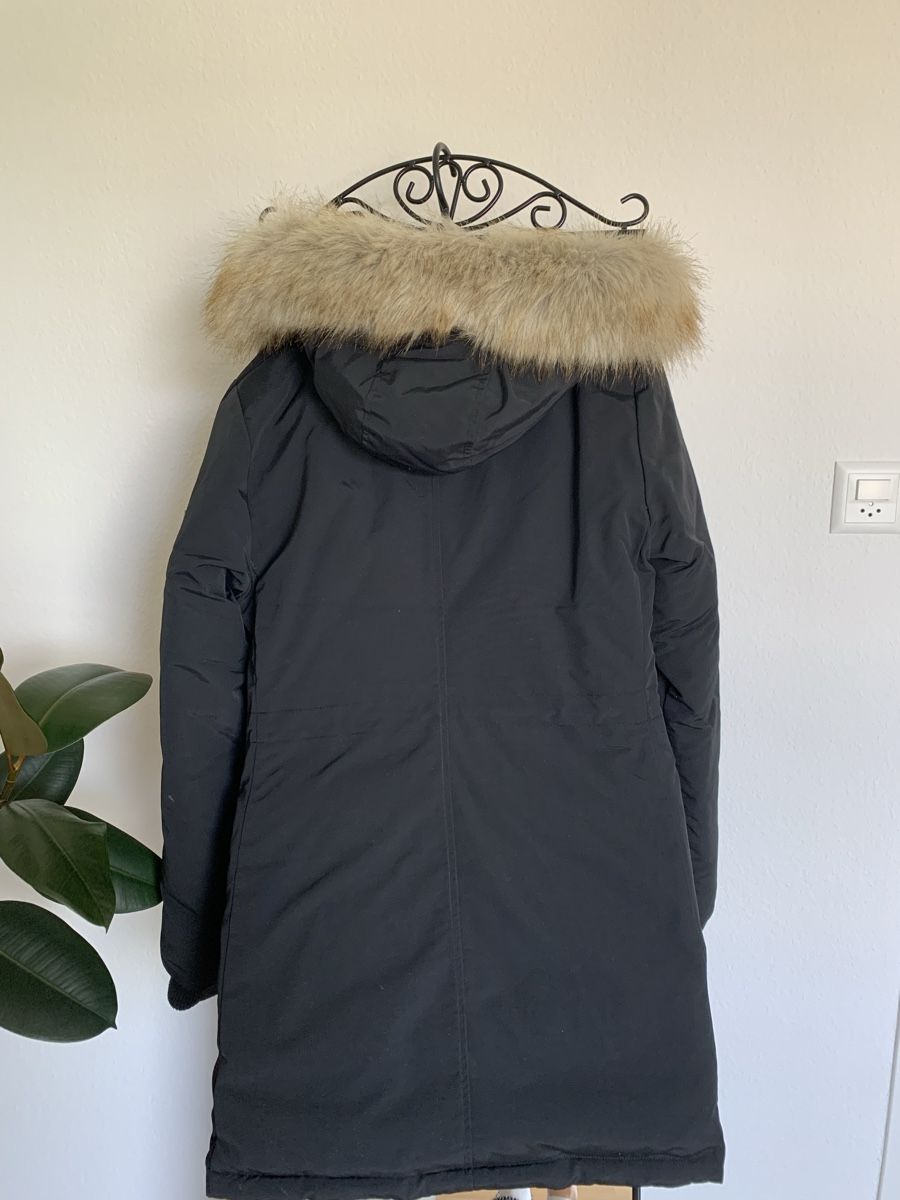 Tommy Hilfiger Cappotti: Winterjacke Tommy Hilfiger – Usato da Dübendorf venduto da Laeola 1