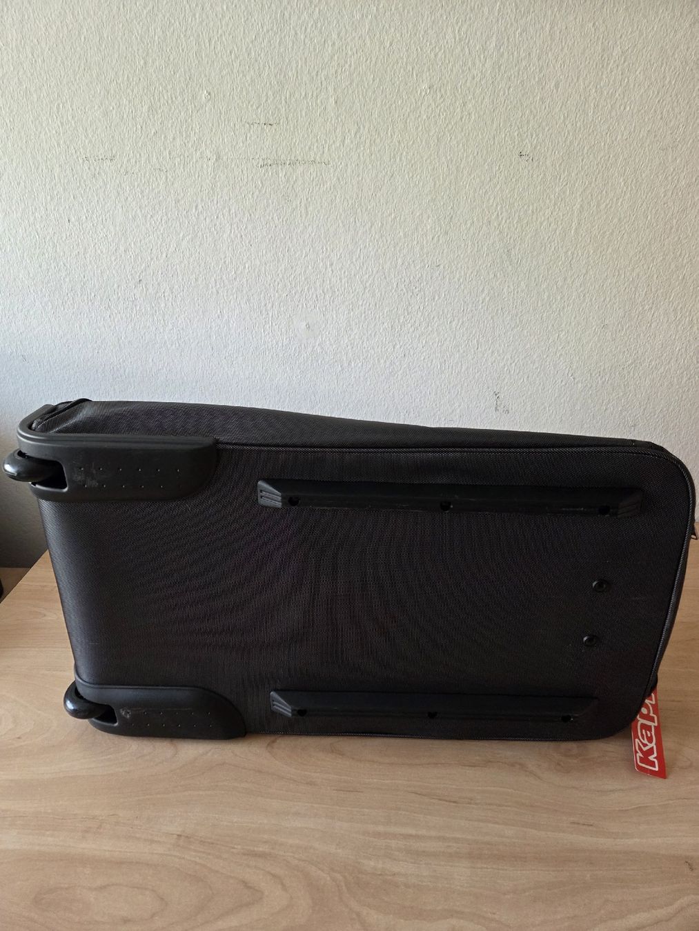 Kappa Borse: Kappa Grosse Reisetasche mit Rollen Neu – Nuovo (secondo la descrizione) da Winterthur venduto da katzen07 4