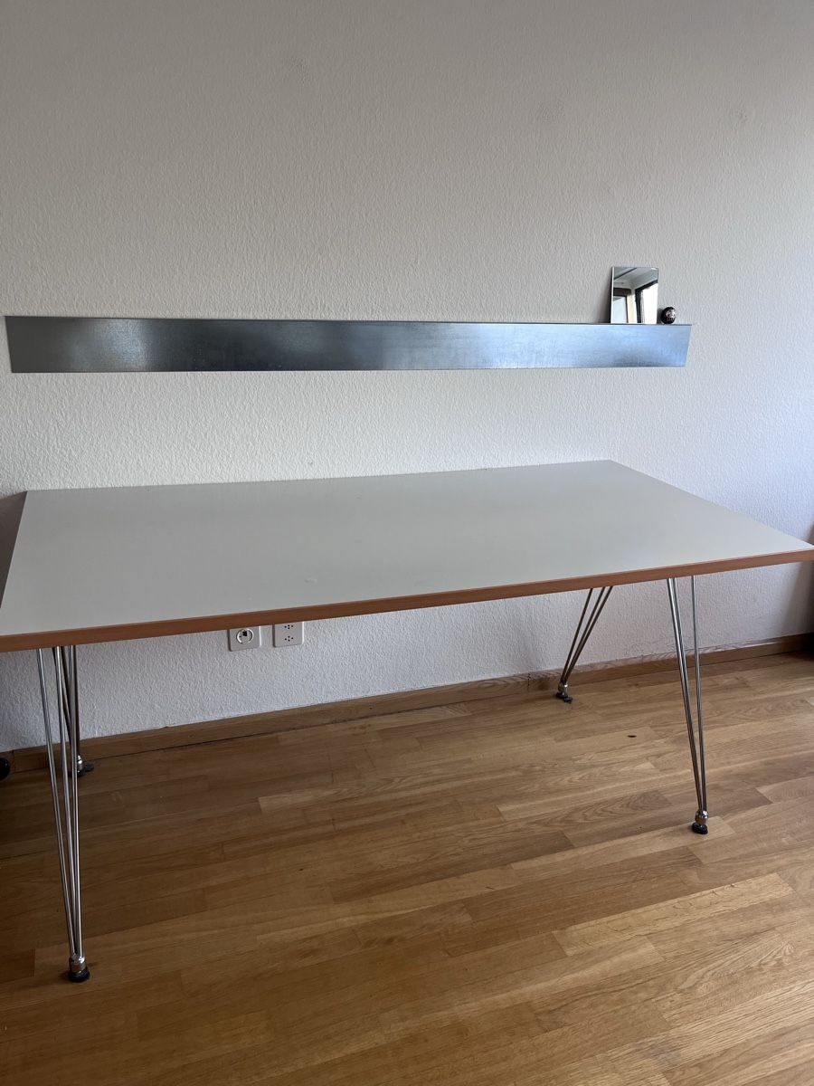 Bureaux: Minimalistischer Schreibtisch – D'occasion à Basel par noe_gzj9