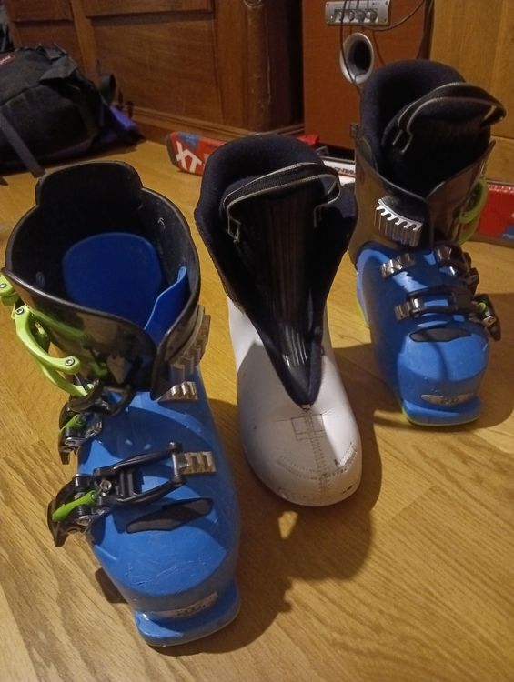 Chaussures garçon: Kinderskischuhe Grösse 20.5 für die Piste – D'occasion à Windisch par xnik3