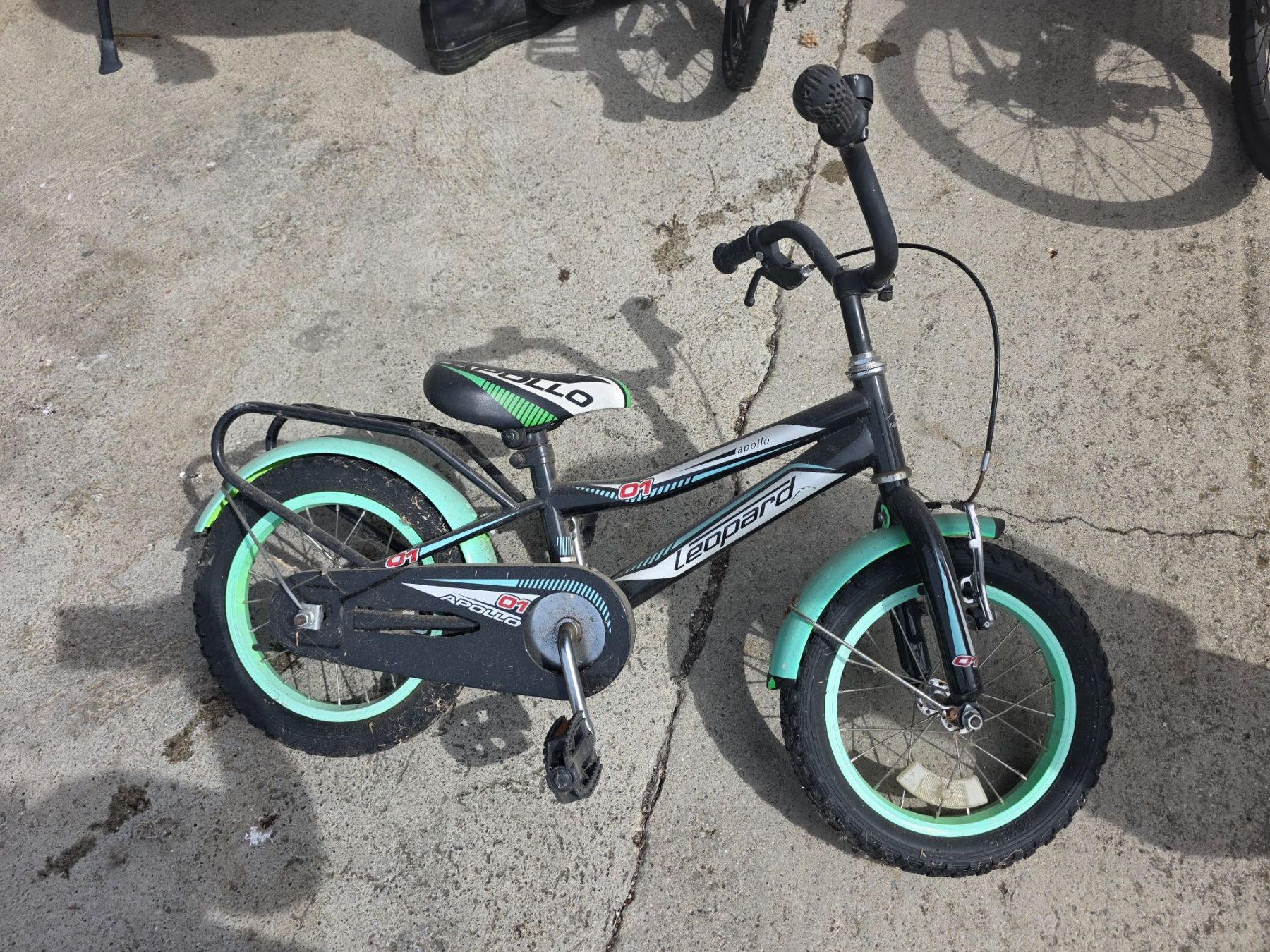 Leopard Velos: Kinderfahrrad Apollo Leopard 12 Zoll – Gebraucht aus Elgg von Hugitheonly1